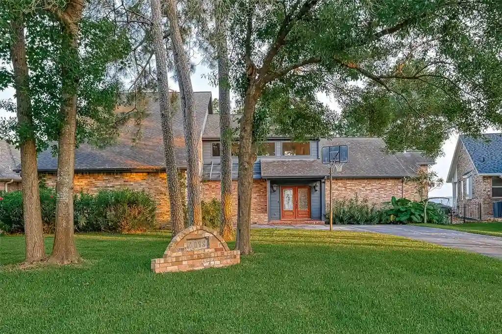 security deposit image AAM